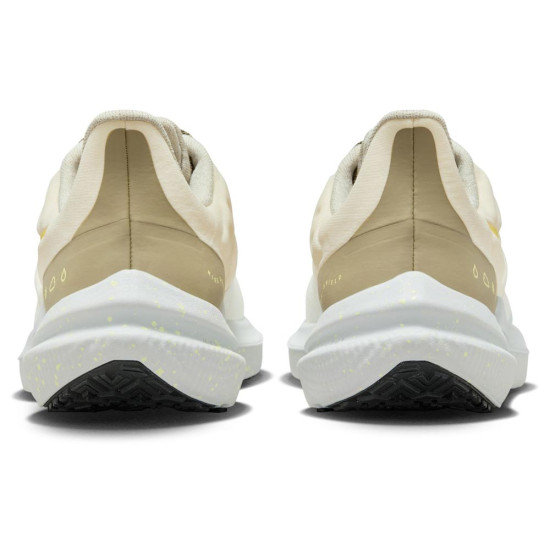 Nike Air Winflo Shield W
